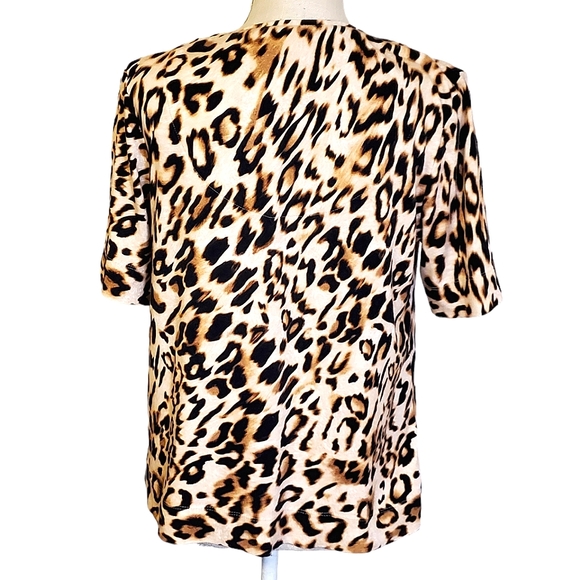 CHICO'S | Women's brown leopard-print  Pima cotton everyday tee. - Picture 4 of 8